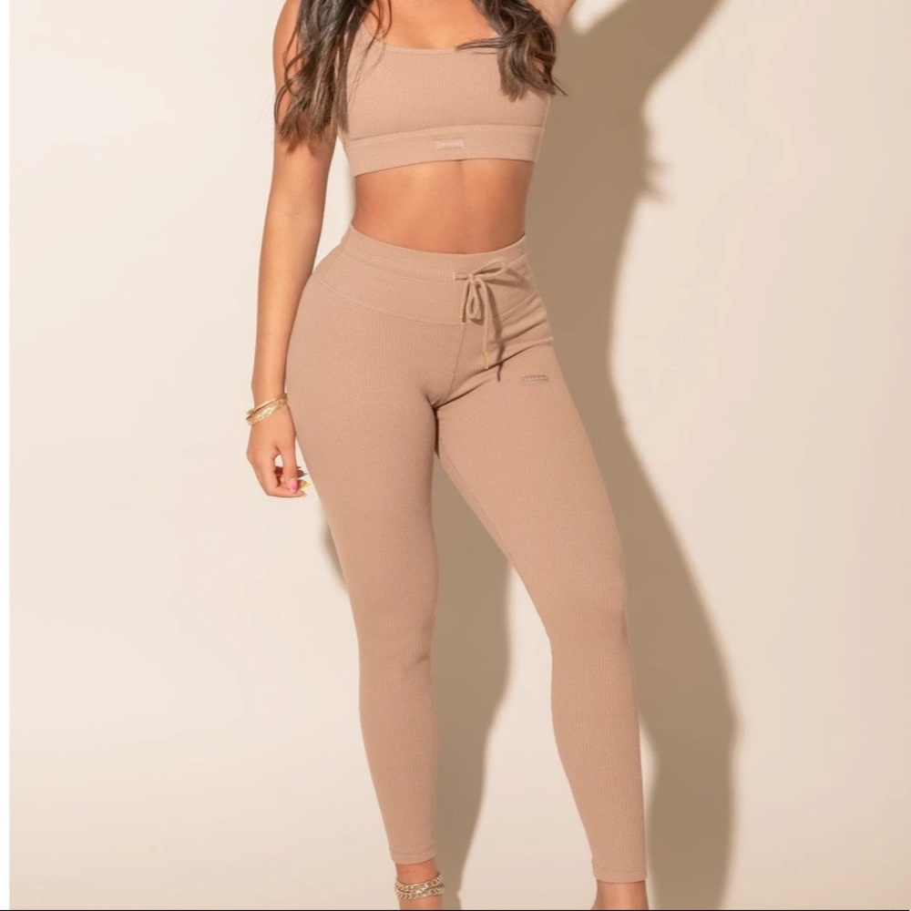 Ribbed Set - image 1